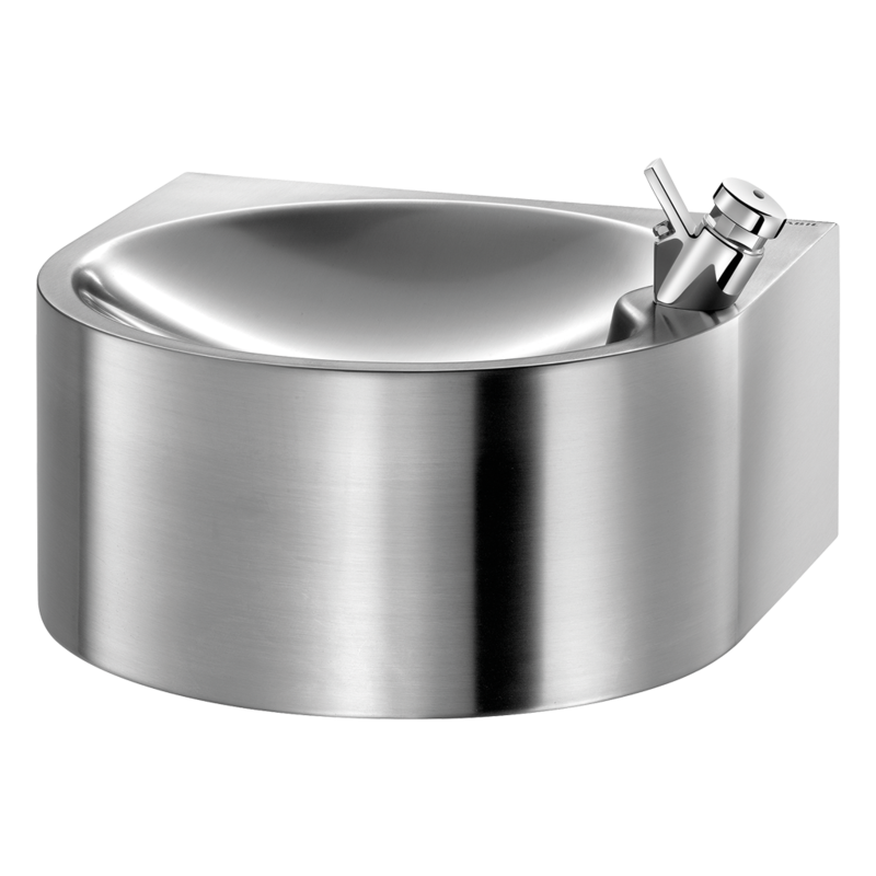 Fuente de agua mural fabricada en acero inoxidable acabado satinado marca Komercia