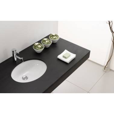 White undercounter washbasin model Vouga brand Unisan environment 3
