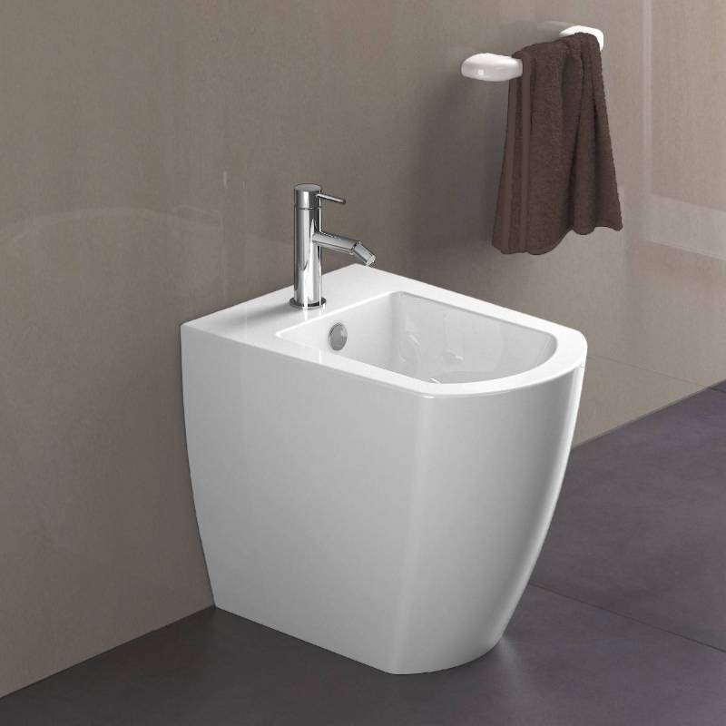 Bidet bianco modello One Valadares