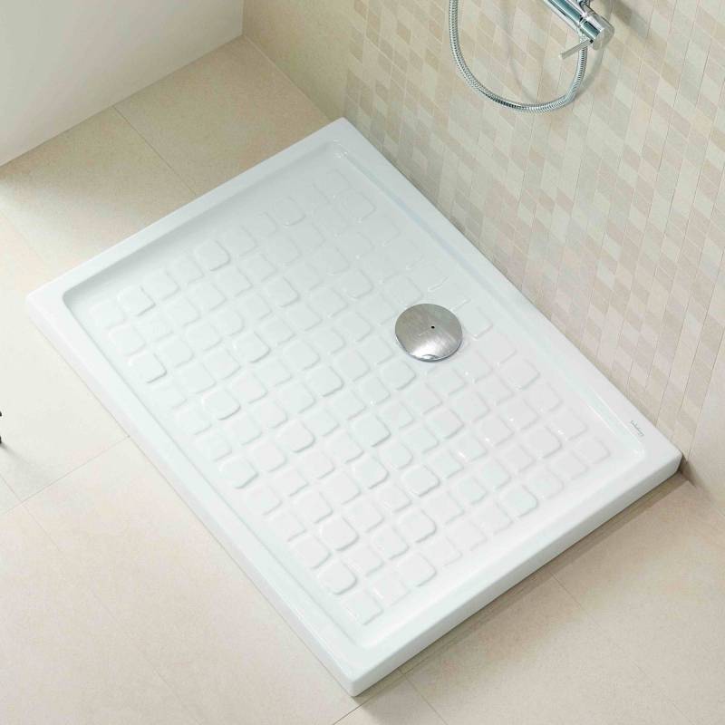 Plato de ducha blanco de 90x70 modelo Lusa Valadares